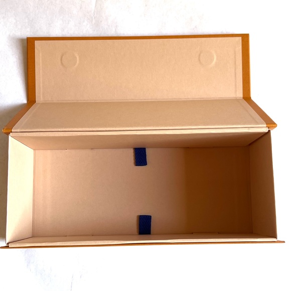 Authentic Louis Vuitton Gift Bag, Gift Box and Gift Envelope Bundle - Picture 3 of 16